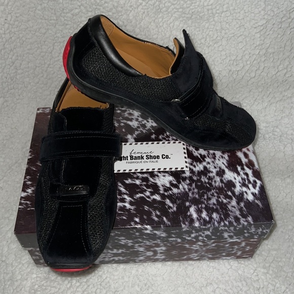 FEMME RIGHT BANK SHOE CO SNEAKERS - Picture 2 of 8
